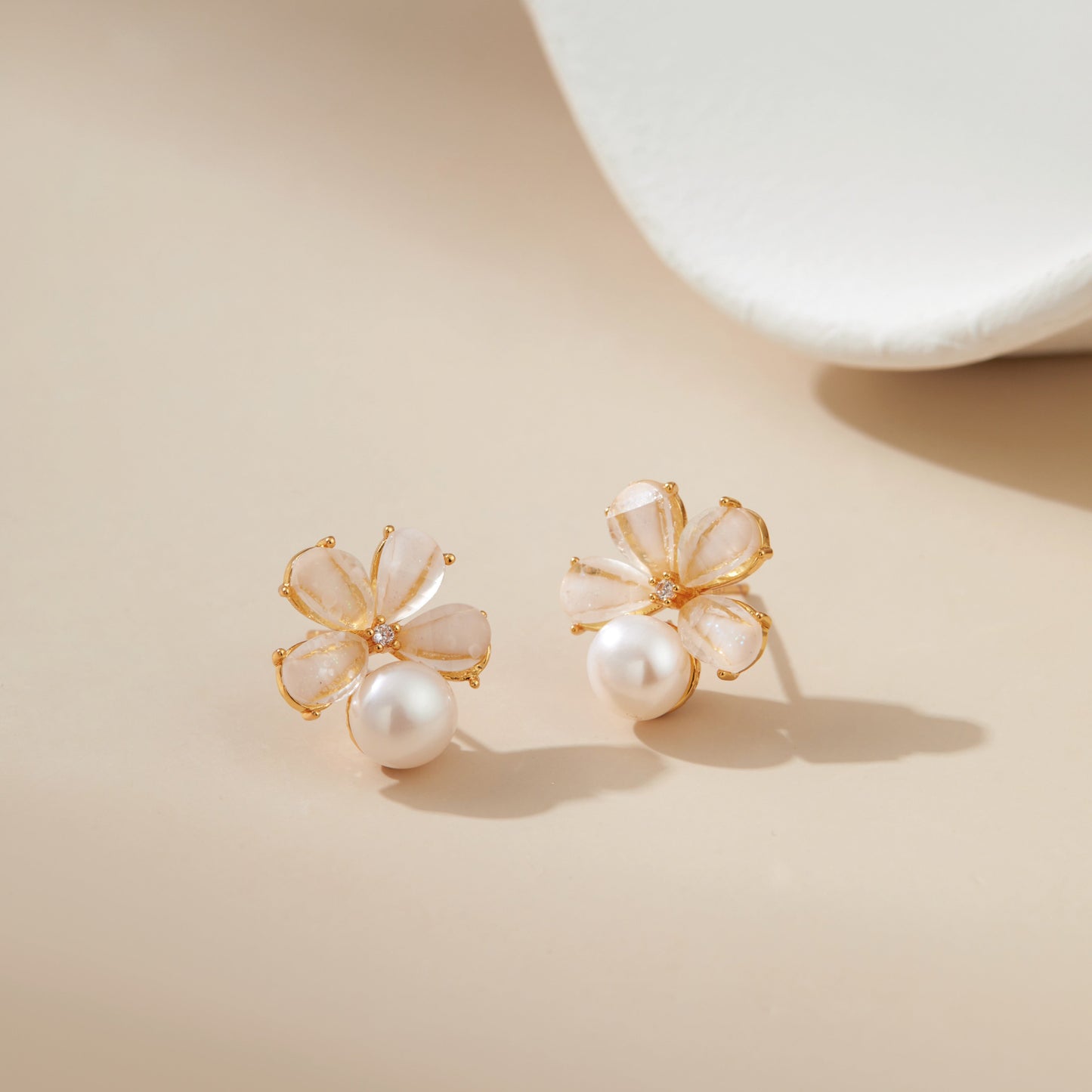Small Flower Pearl Earrings