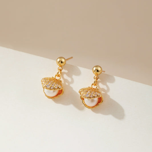 Pearl in the shell earrings