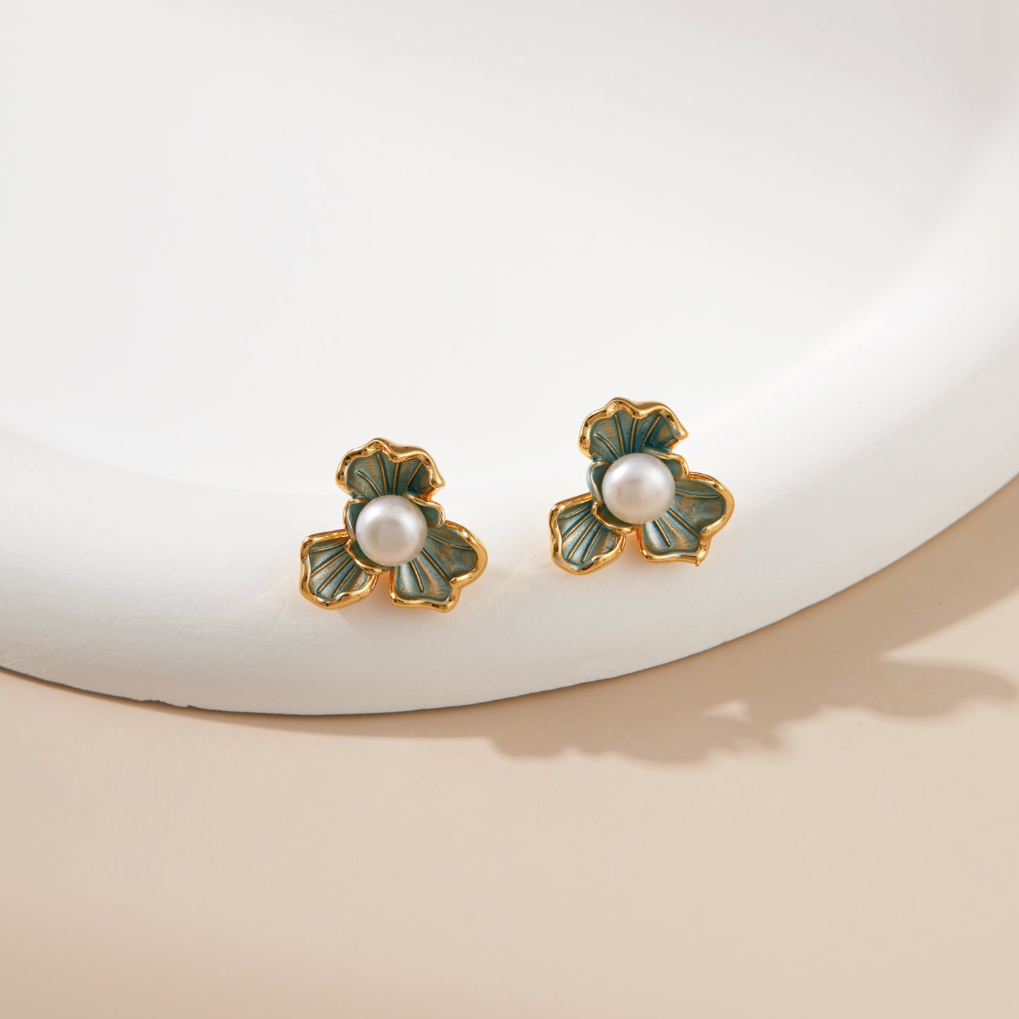 Teal Bloom – Teal Enamel Flower & Pearl Stud Earrings