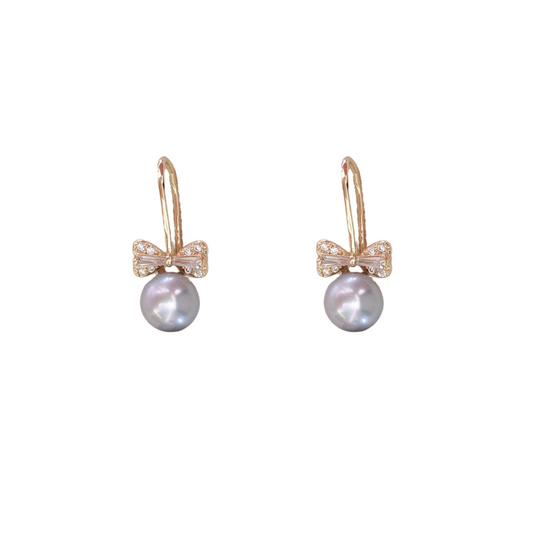 Bow with pearl on high heel