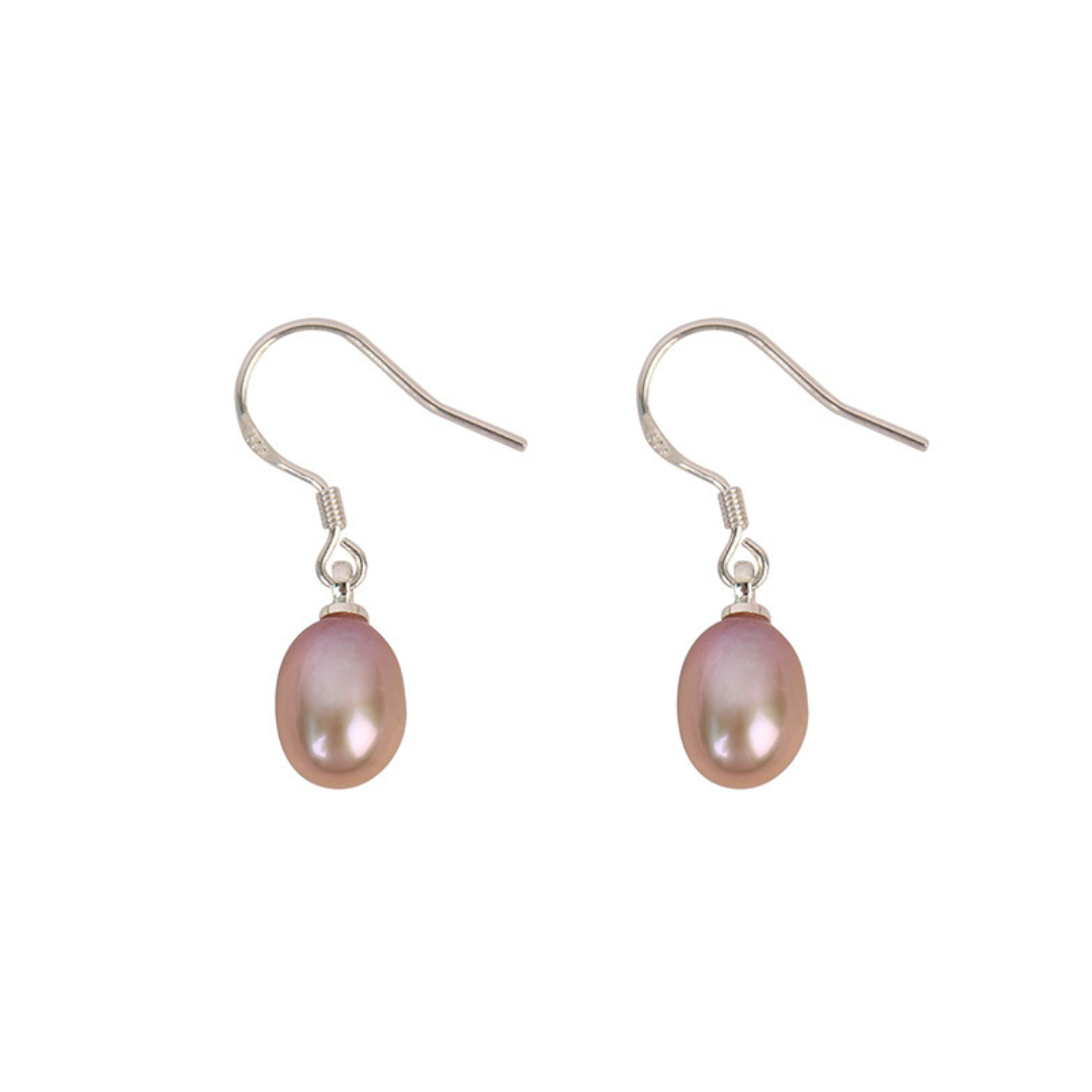 Simple tear drop pearl earrings