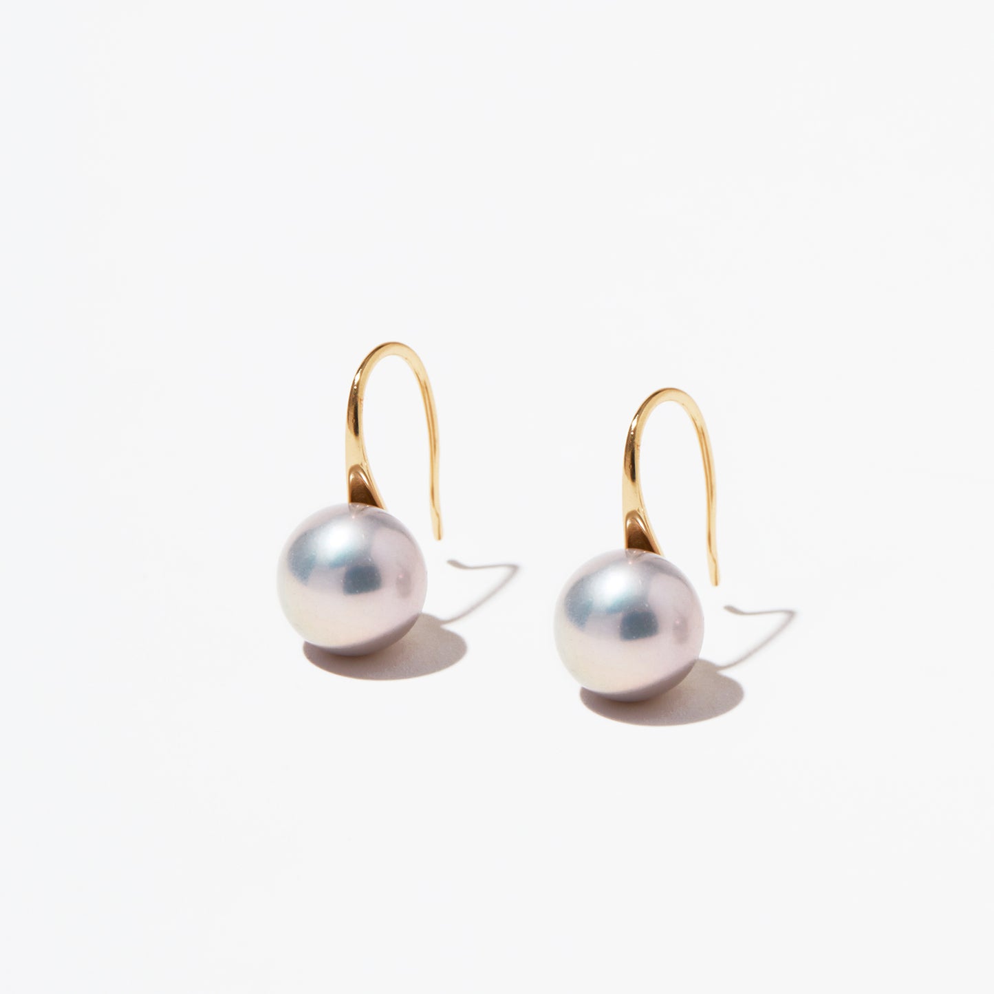 High Heels – Freshwater Pearl Hook Earrings —Gold