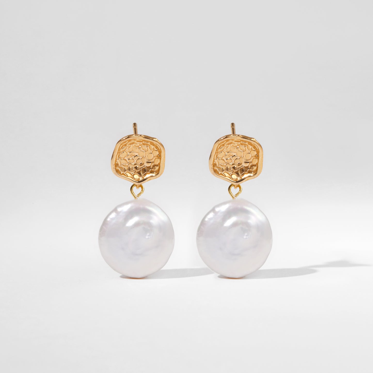 Cobblestone – Textured Gold & Coin Pearl Drop Earrings