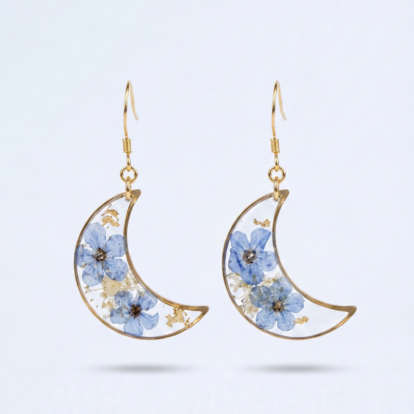 Forget Me Not – Pressed Forget-Me-Not Clear Crescent Moon Resin Drop Earrings