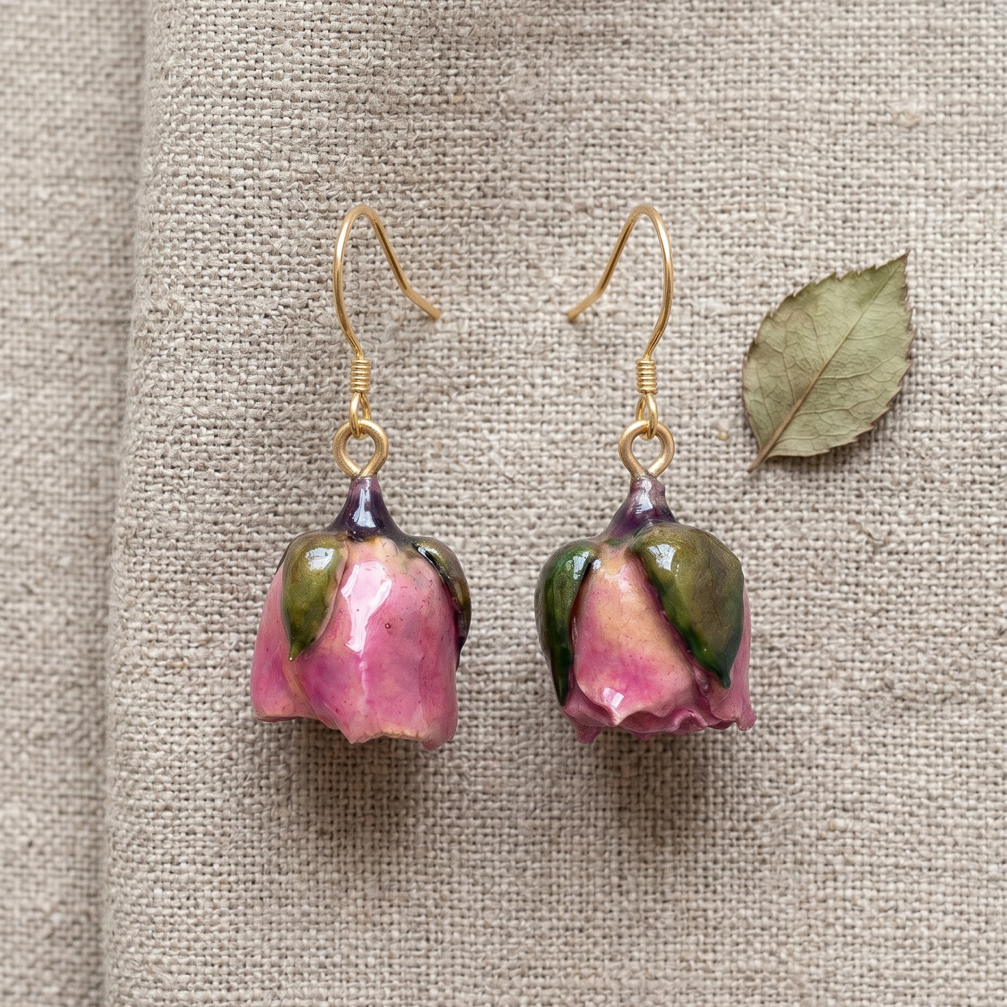 Rose Bud – Pink-Red Dried Rose Bud Drop Earrings