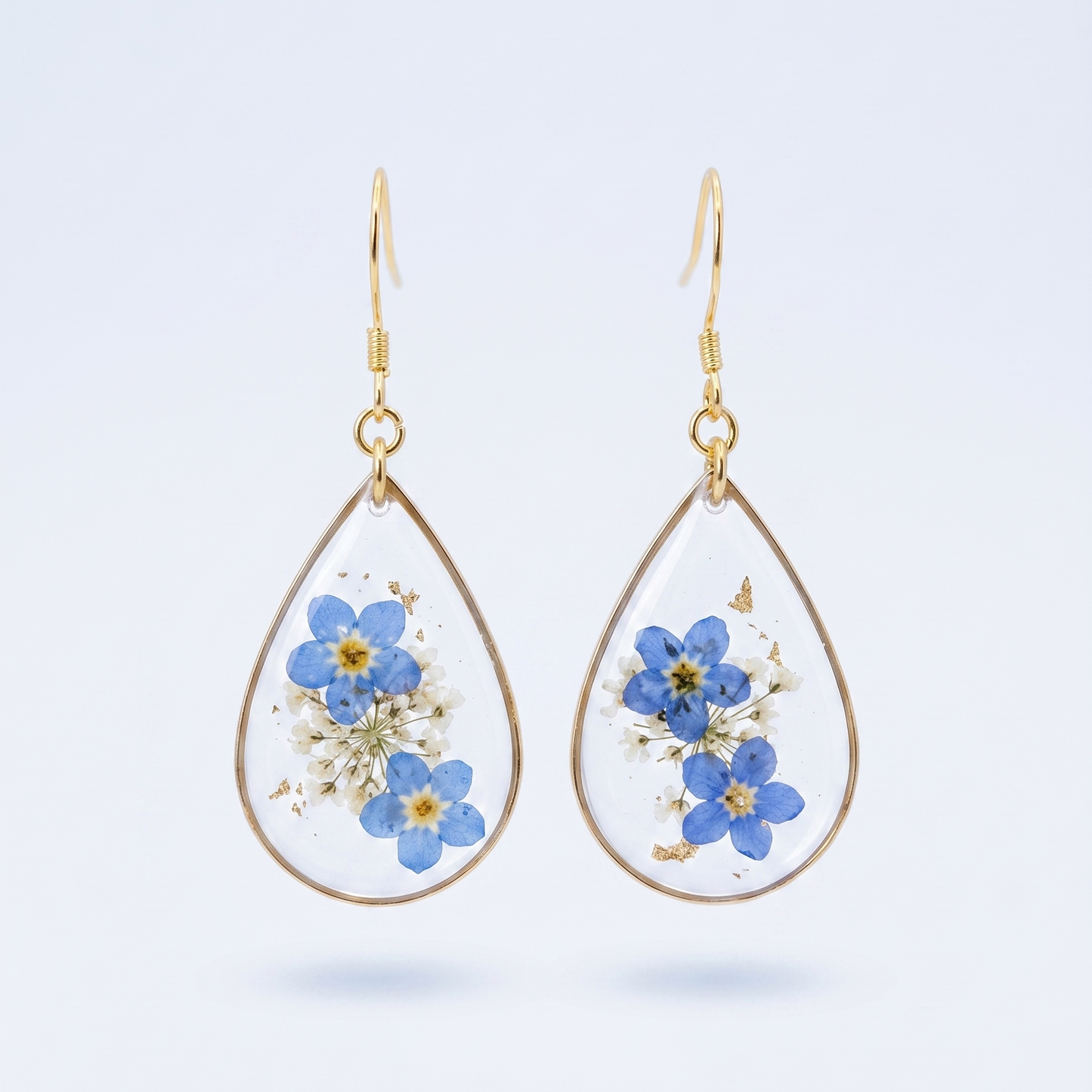 Forget Me Not – Pressed Forget-Me-Not Clear Teardrop Resin Drop Earrings