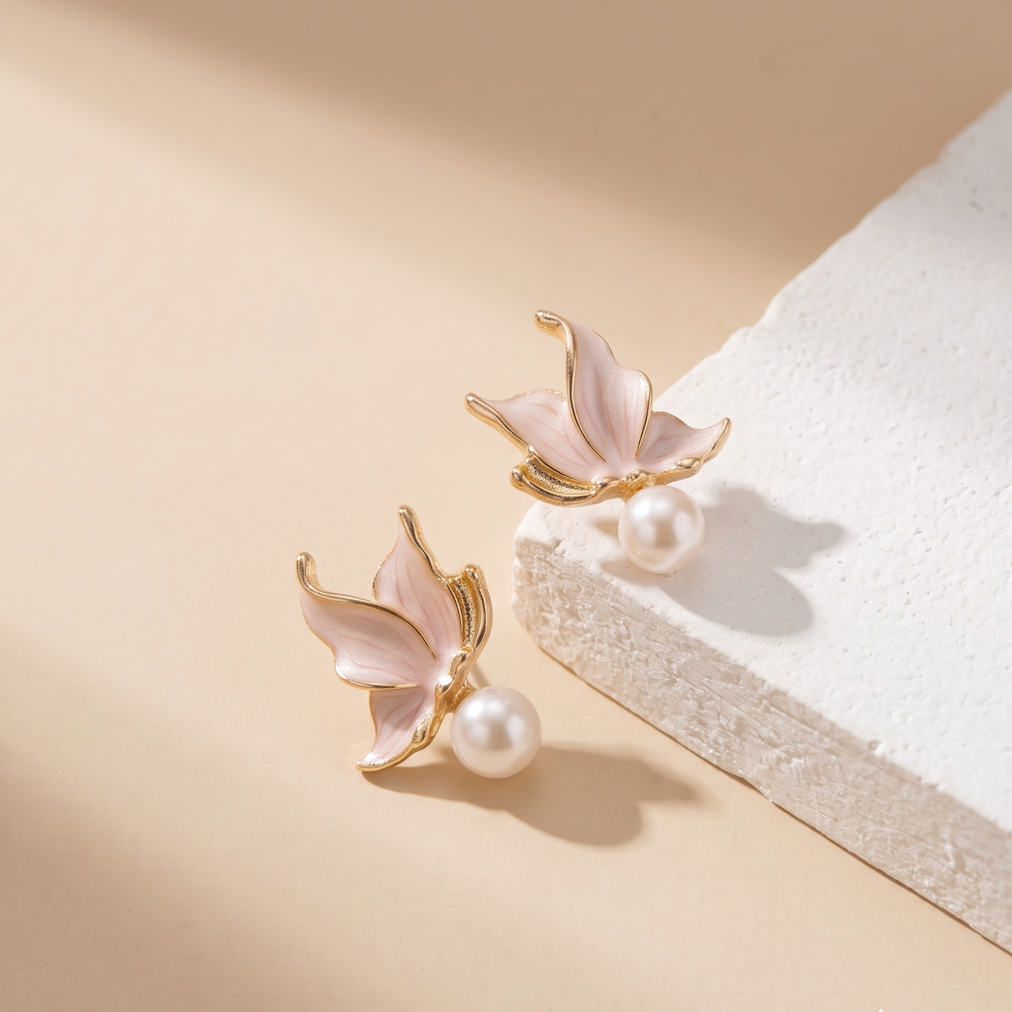 Frosted Butterfly – Frosted Butterfly & Pearl Stud Earrings