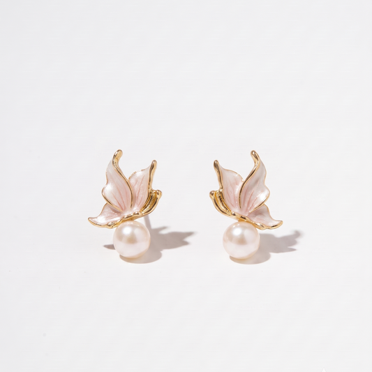 Frosted Butterfly – Frosted Butterfly & Pearl Stud Earrings
