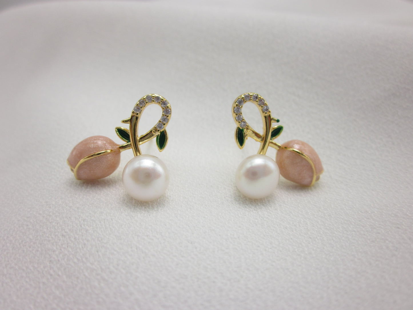 Tulip Blush Pearl Studs