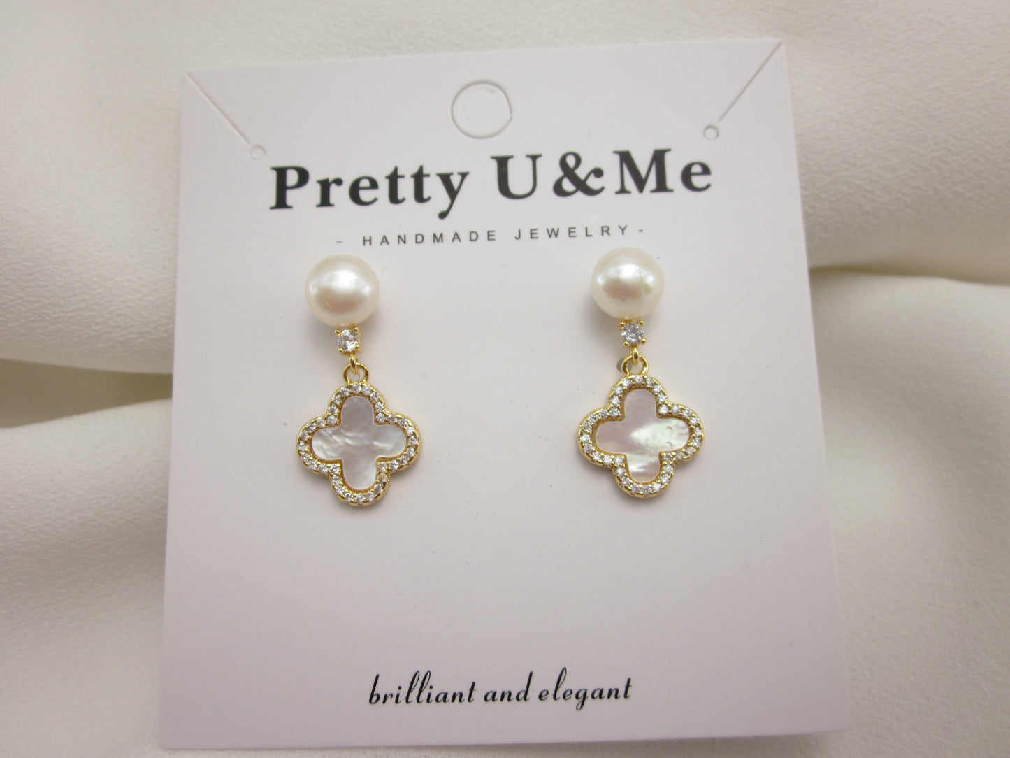 Mia pearl earrings