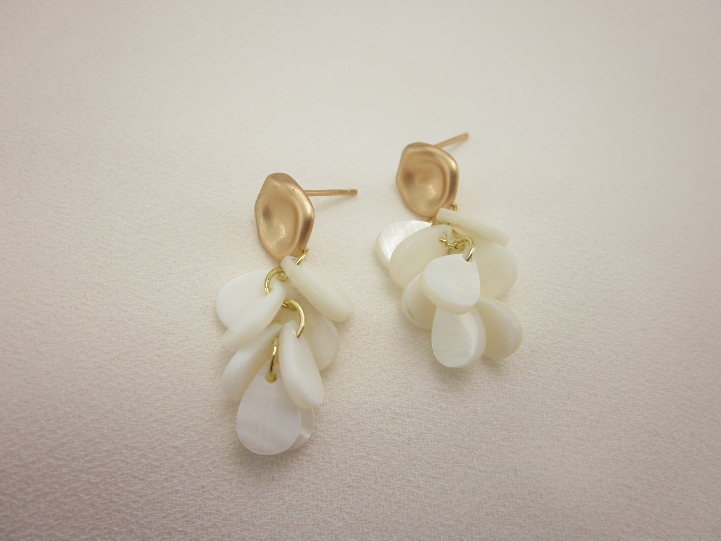 Golden Shell Earrings