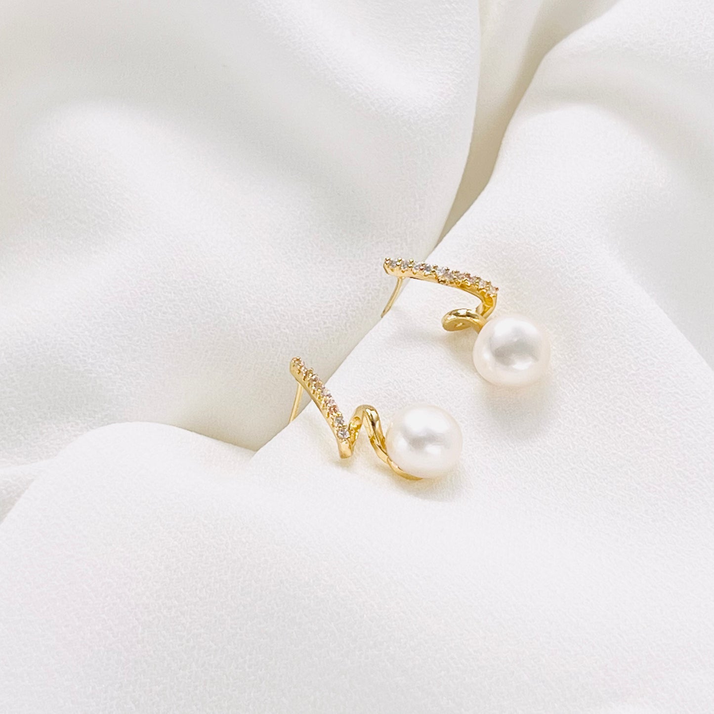 Twisted Shape Freshwater Pearl Studs with Sparking Zirconia