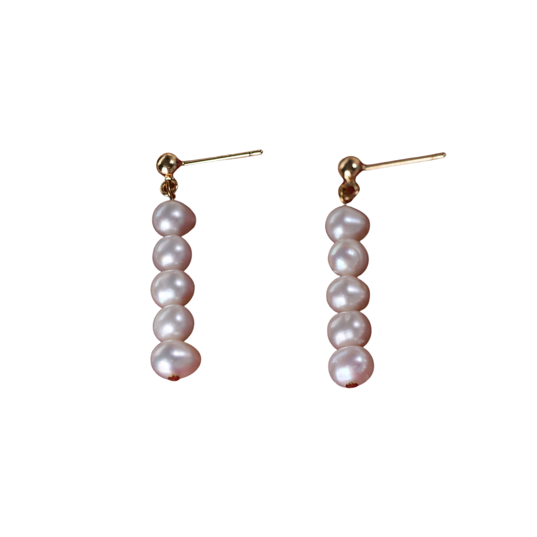 Five pearls earrings